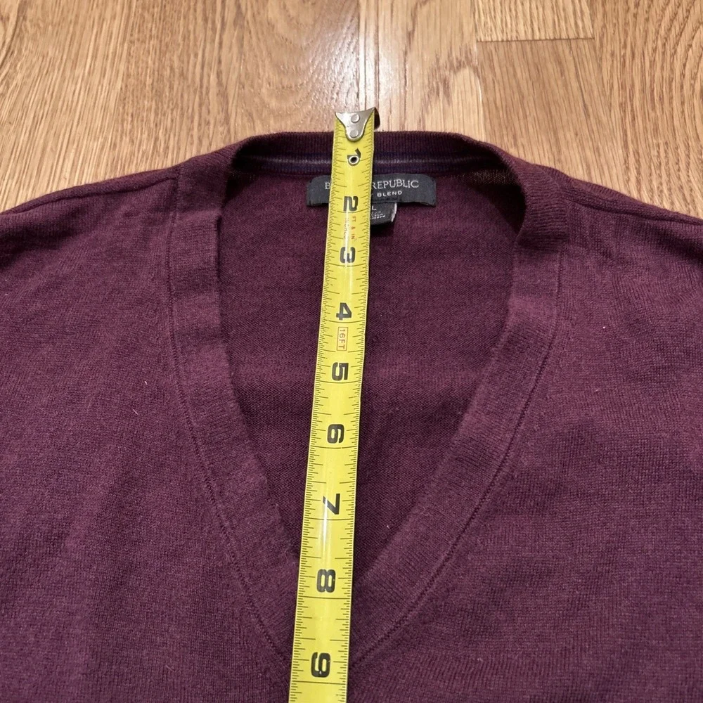 Banana Republic Sweater Men XL Luxury Blend V Neck Silk Cashmere‎ Purple Maroon